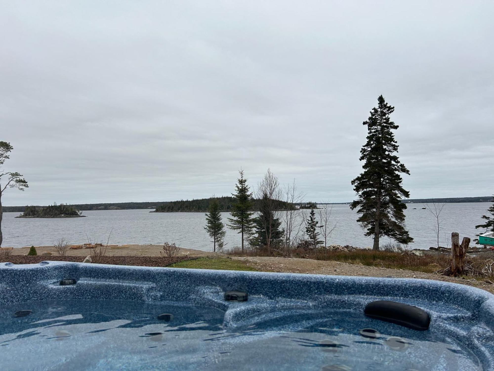 Апартаменти New English Point Oceanfront Living With Hot Tub Head of Jeddore Екстер'єр фото